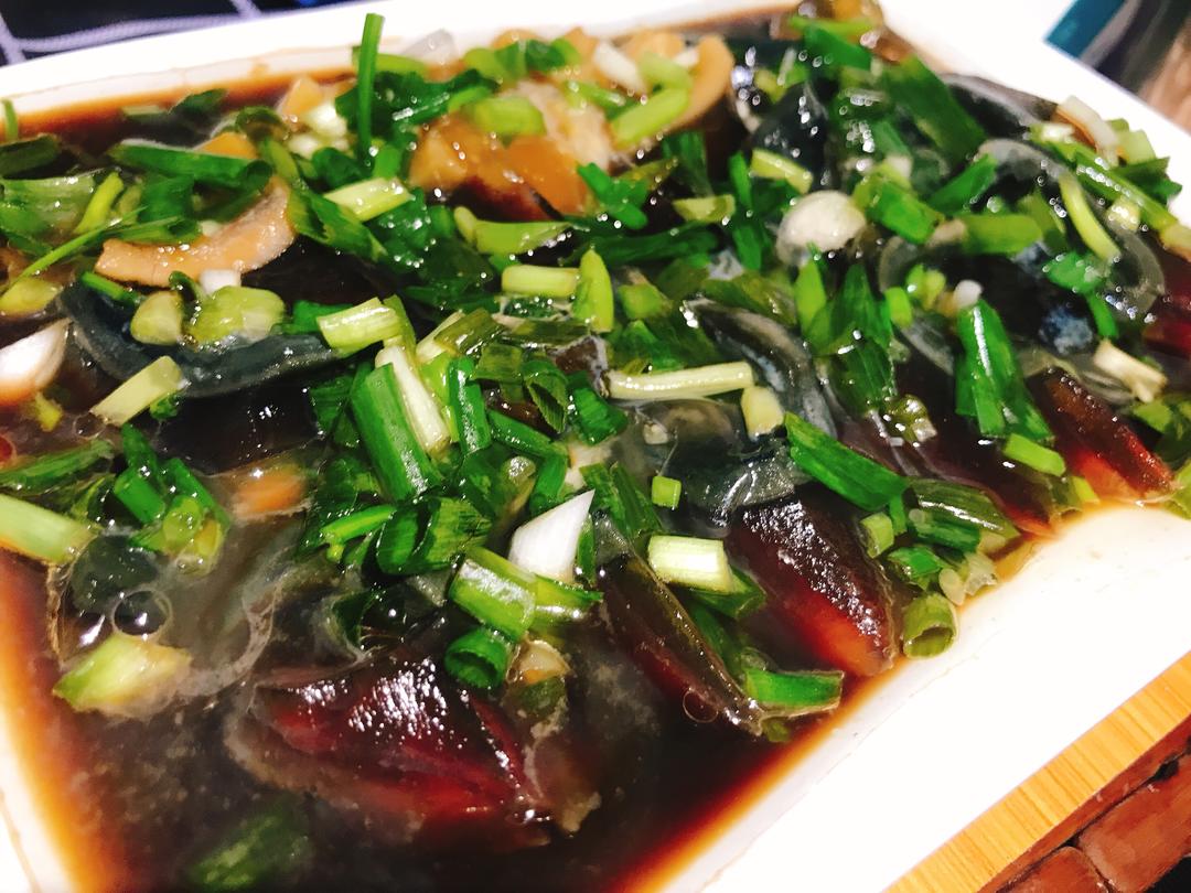 凉拌皮蛋的做法