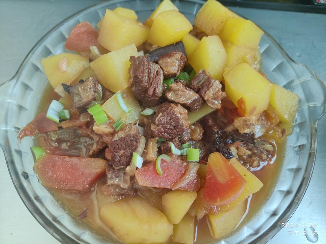 番茄土豆炖牛腩