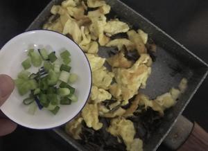 野米炒鸡蛋的做法 步骤8