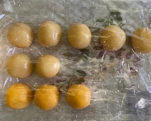 奶黄椰蓉月饼试验（两种饼皮，馅料蒸制版）的做法 步骤9