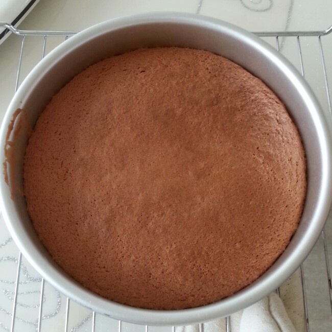 简单好做的8寸戚风蛋糕