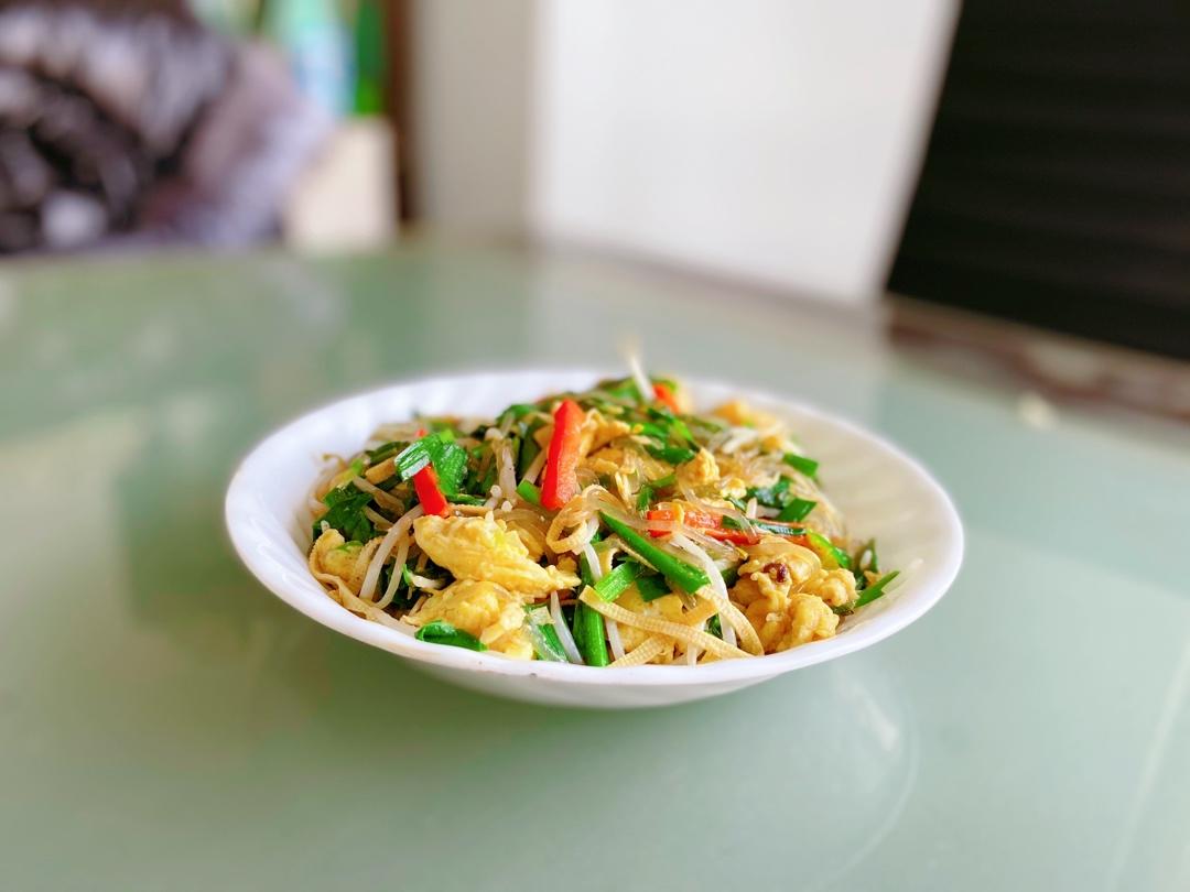 厨师长教你：“杂菜炒蛋”的家常做法，味道丰富多样，先收藏了