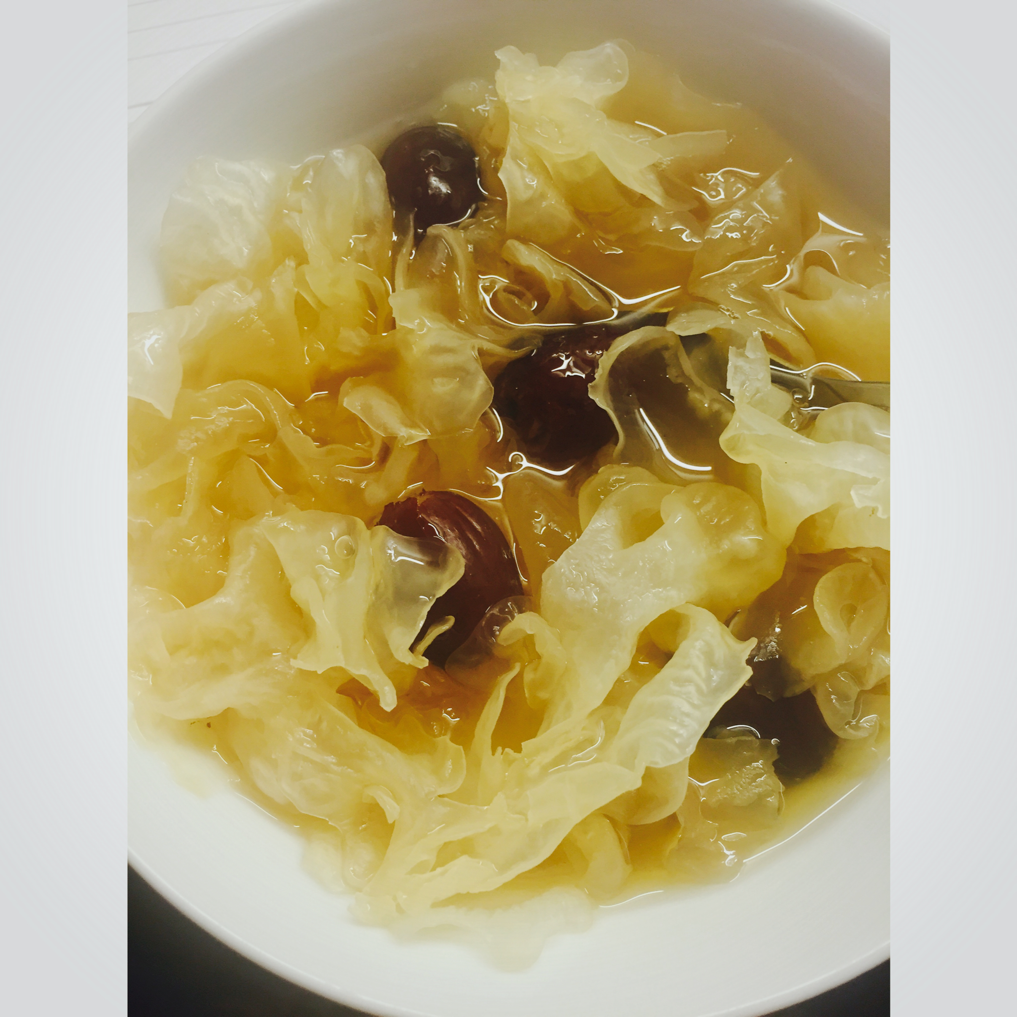冰糖银耳红枣汤