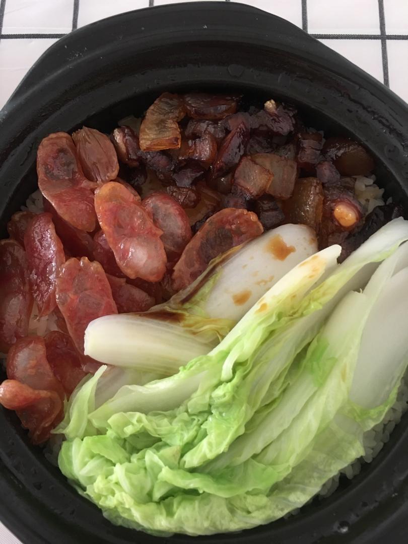 腊味煲仔饭，20分钟饭菜同出