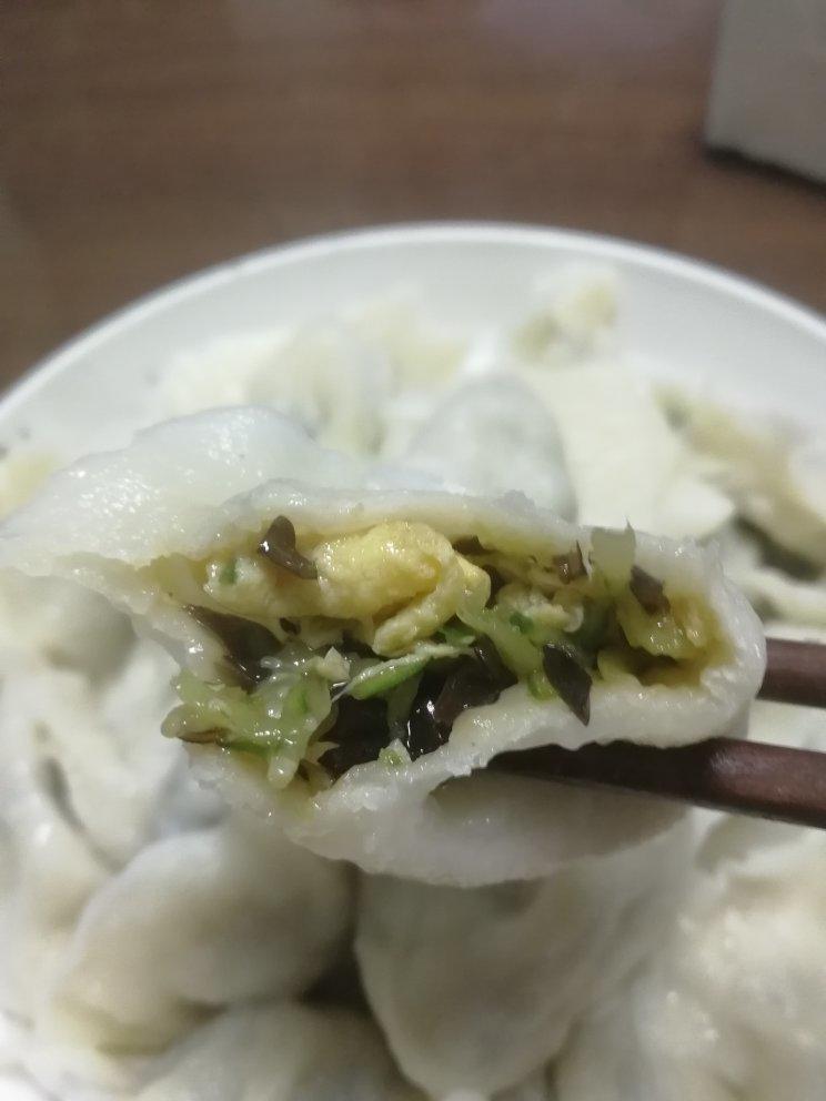 黄瓜鸡蛋水饺