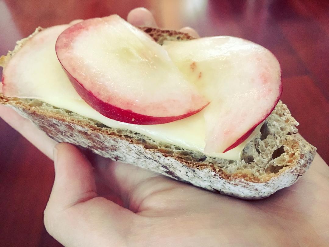 全麦乡村面包【曼达小馆】