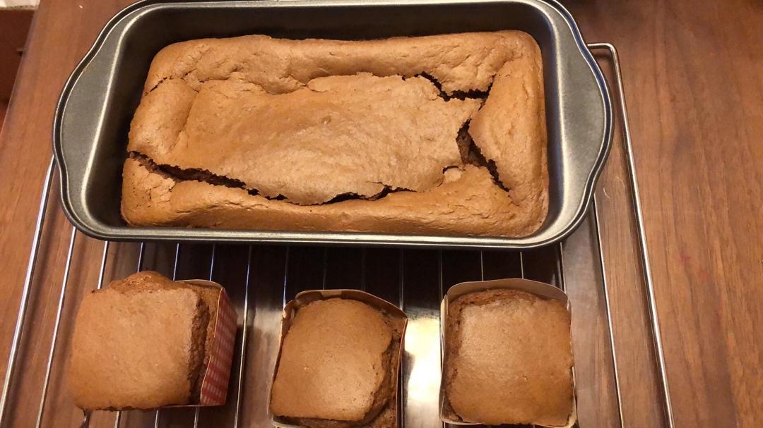 香浓柔软的可可戚风蛋糕