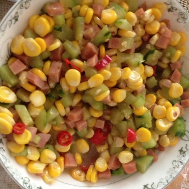 胡萝卜玉米炒黄瓜