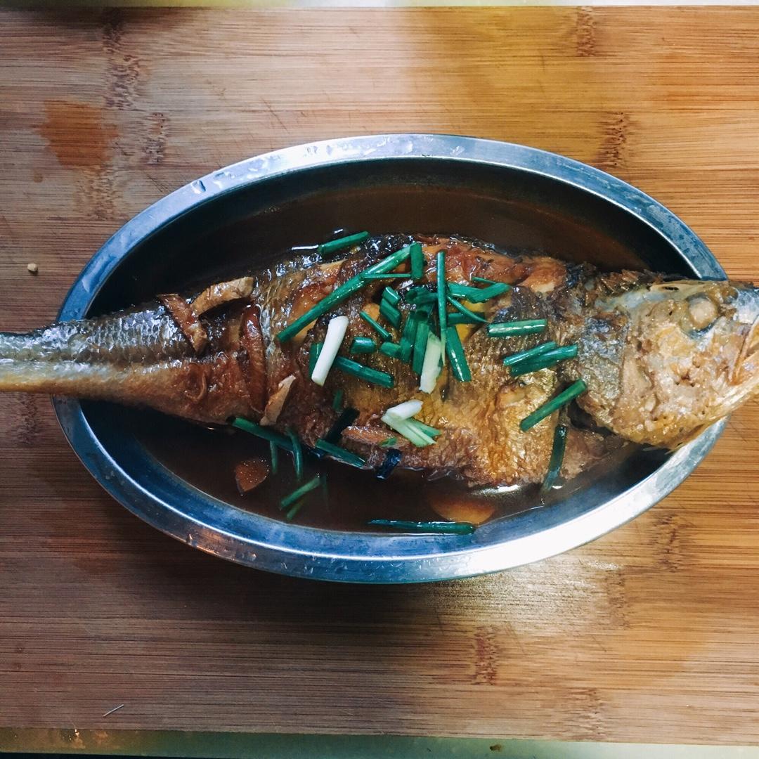 家常红烧大黄鱼
