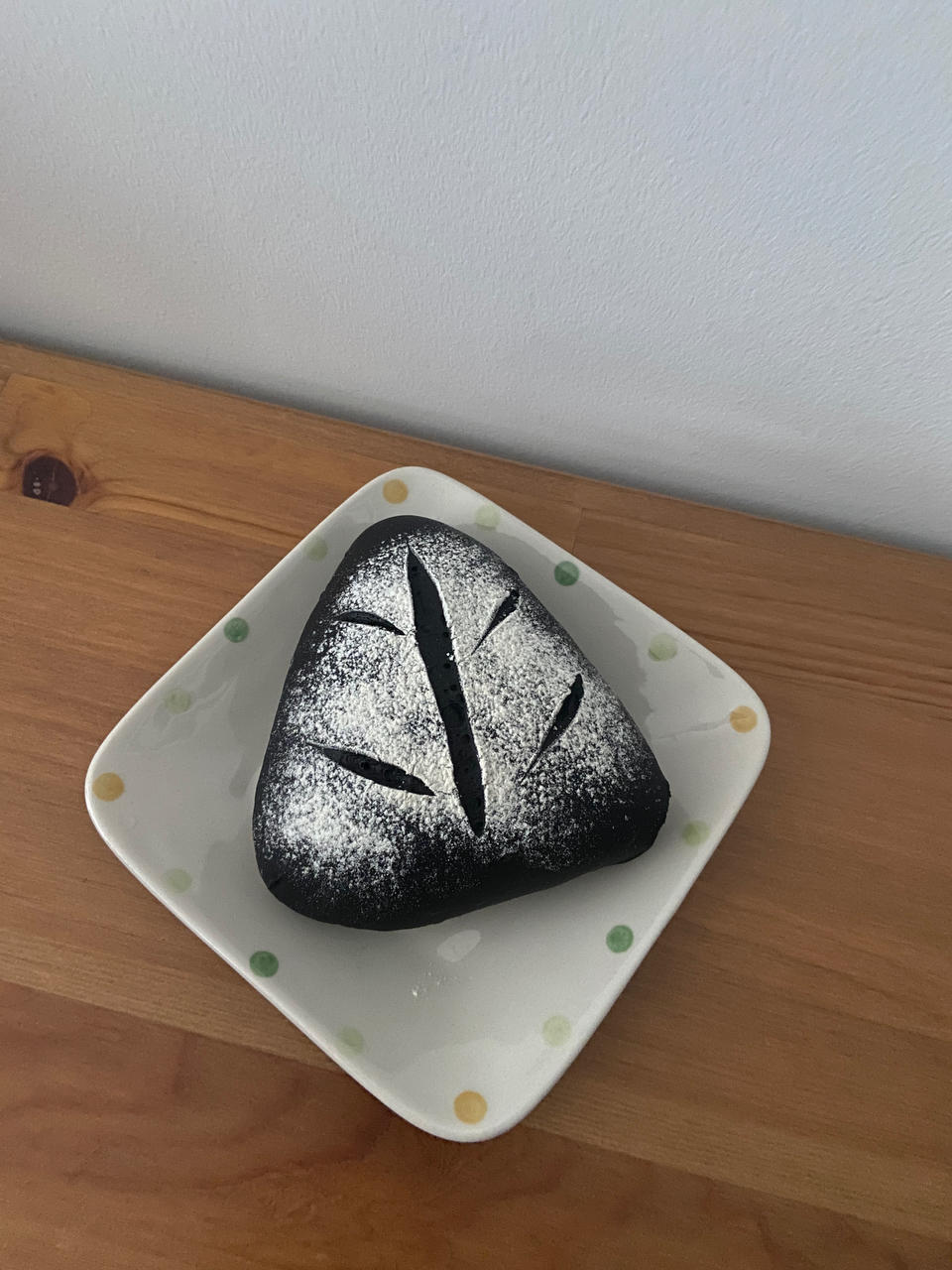 ❗️竹炭咸蛋黄肉松包🍞松软无比的‼️黑暗料理