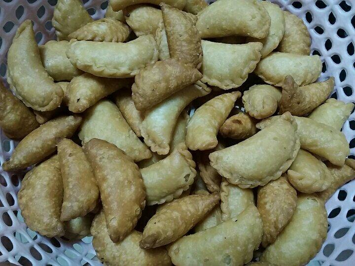 酥皮油角