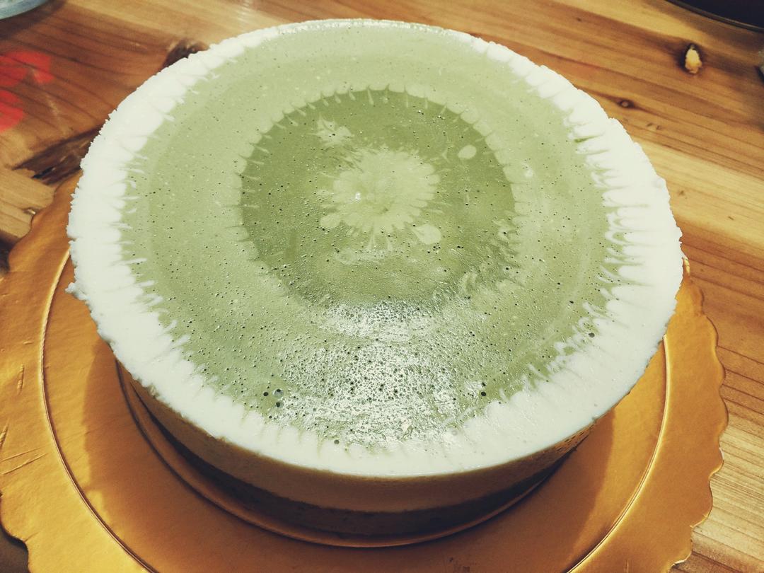 渐变抹茶慕斯蛋糕：我Amanda带着既美又作的抹茶甜点又来了！【曼食慢语】