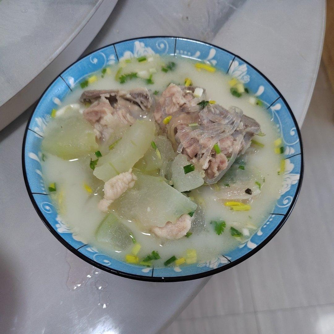 冬瓜排骨汤，夏天的味道