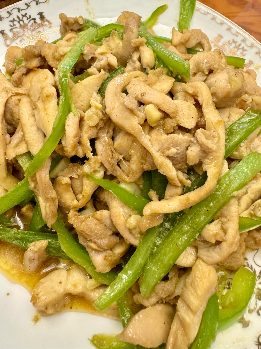 青椒炒鸡肉丝