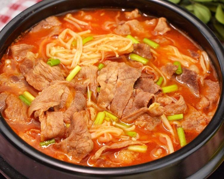 0人做过这道菜pass888用料西红柿1个肥牛卷一盒番茄酱30生抽15ml盐5克