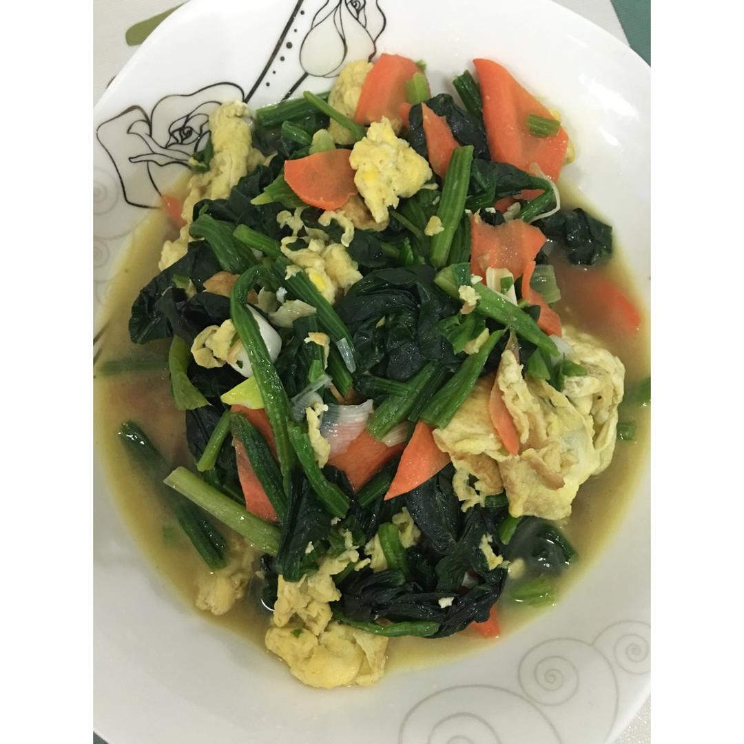 菠菜炒鸡蛋