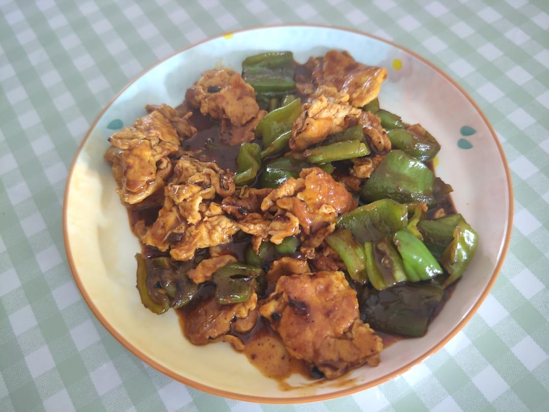 超级下饭的虎皮青椒炒鸡蛋！三碗饭都不够