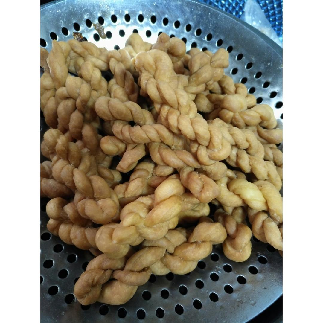 鸡蛋小麻花