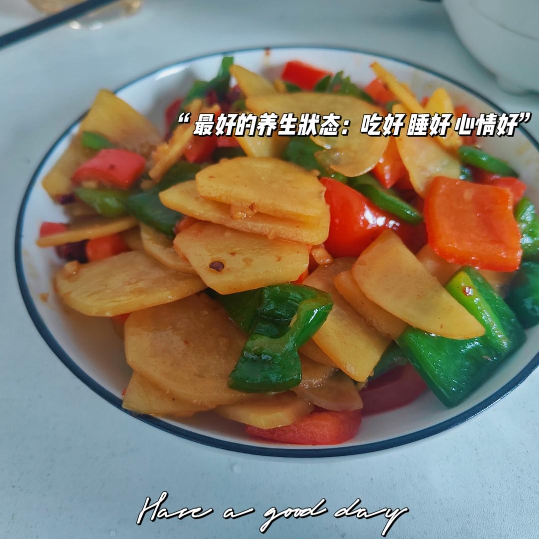 青紅椒炒土豆片