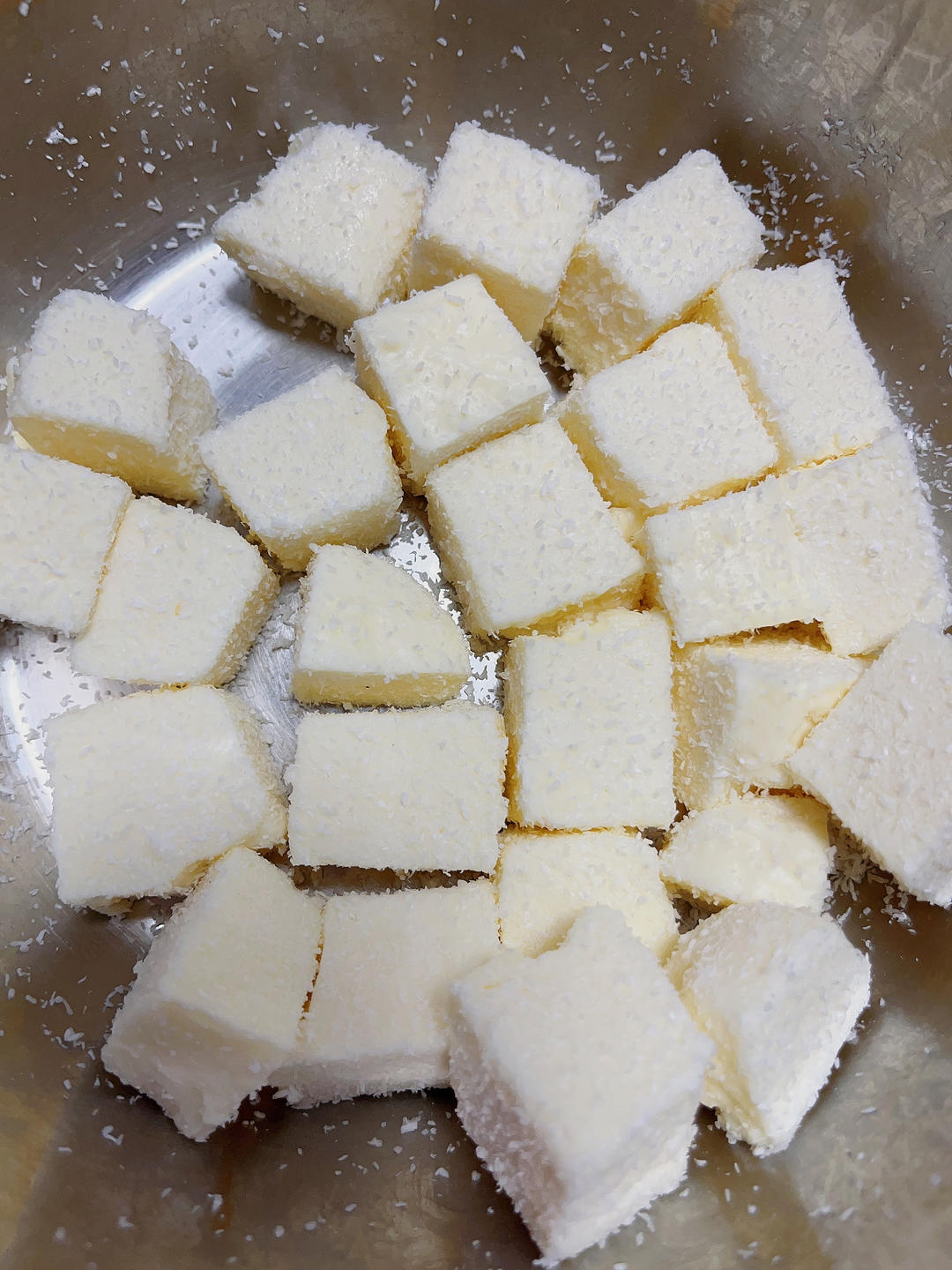 完胜85‘C的牛奶椰蓉小方