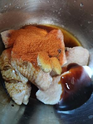 空气炸锅之奥尔良烤鸡翅（不用翻面）的做法 步骤2