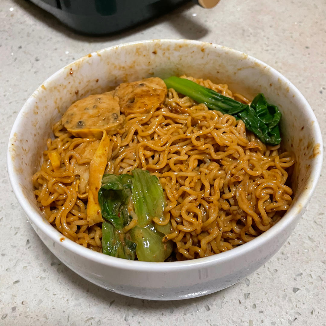 吃一次就爱上的麻酱肥牛拌面！味道绝了