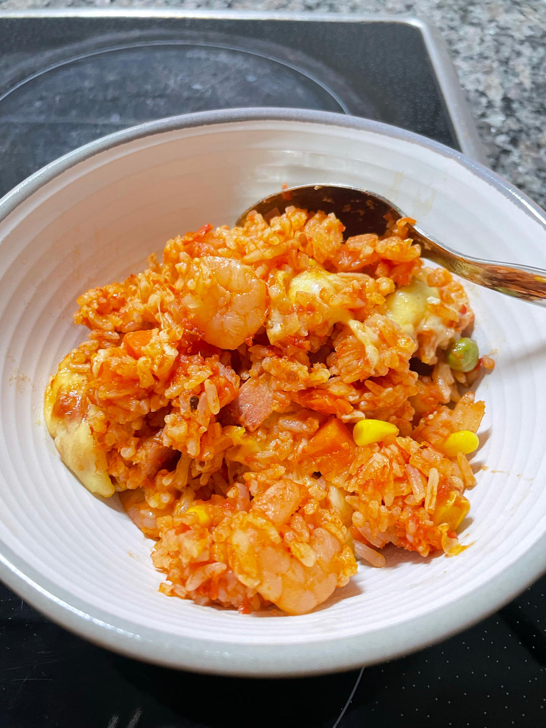 剩饭终结者！超快手芝士虾仁培根焗饭