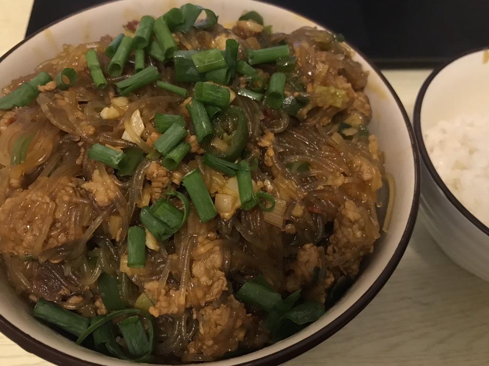 蚂蚁上树