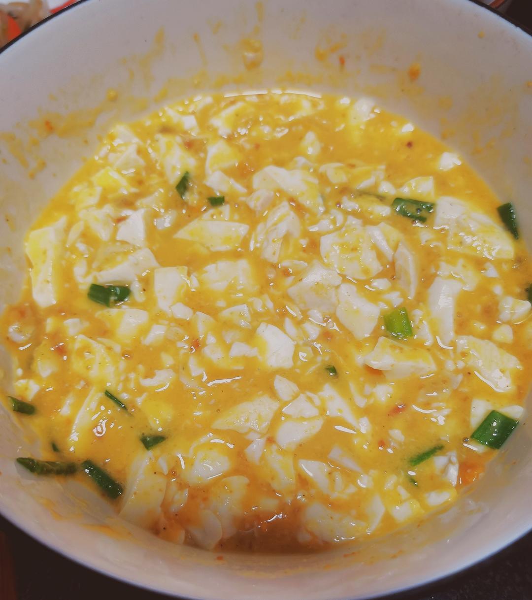 咸蛋黄虾仁嫩豆腐