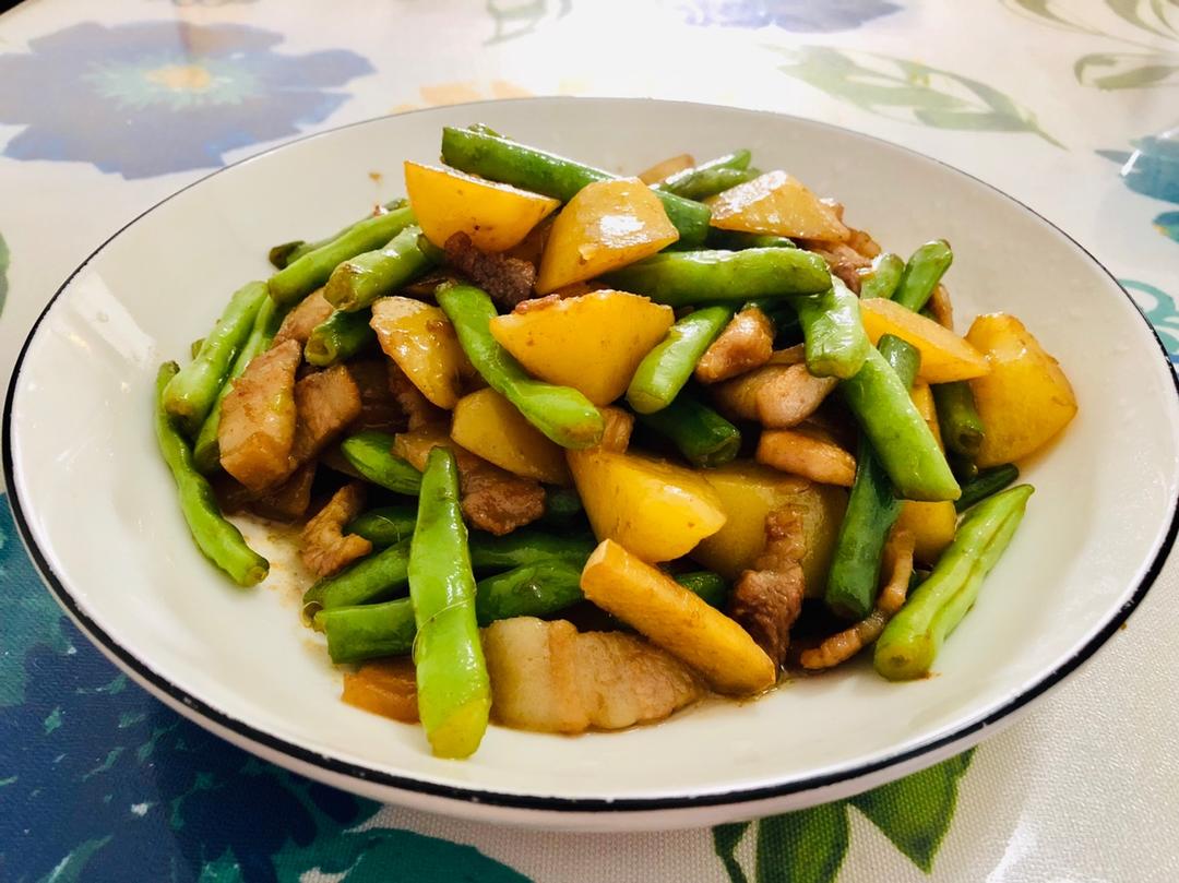 四季豆排骨炖土豆