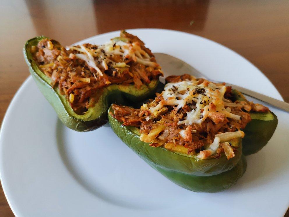 Keto Lunch tuna avocado cup