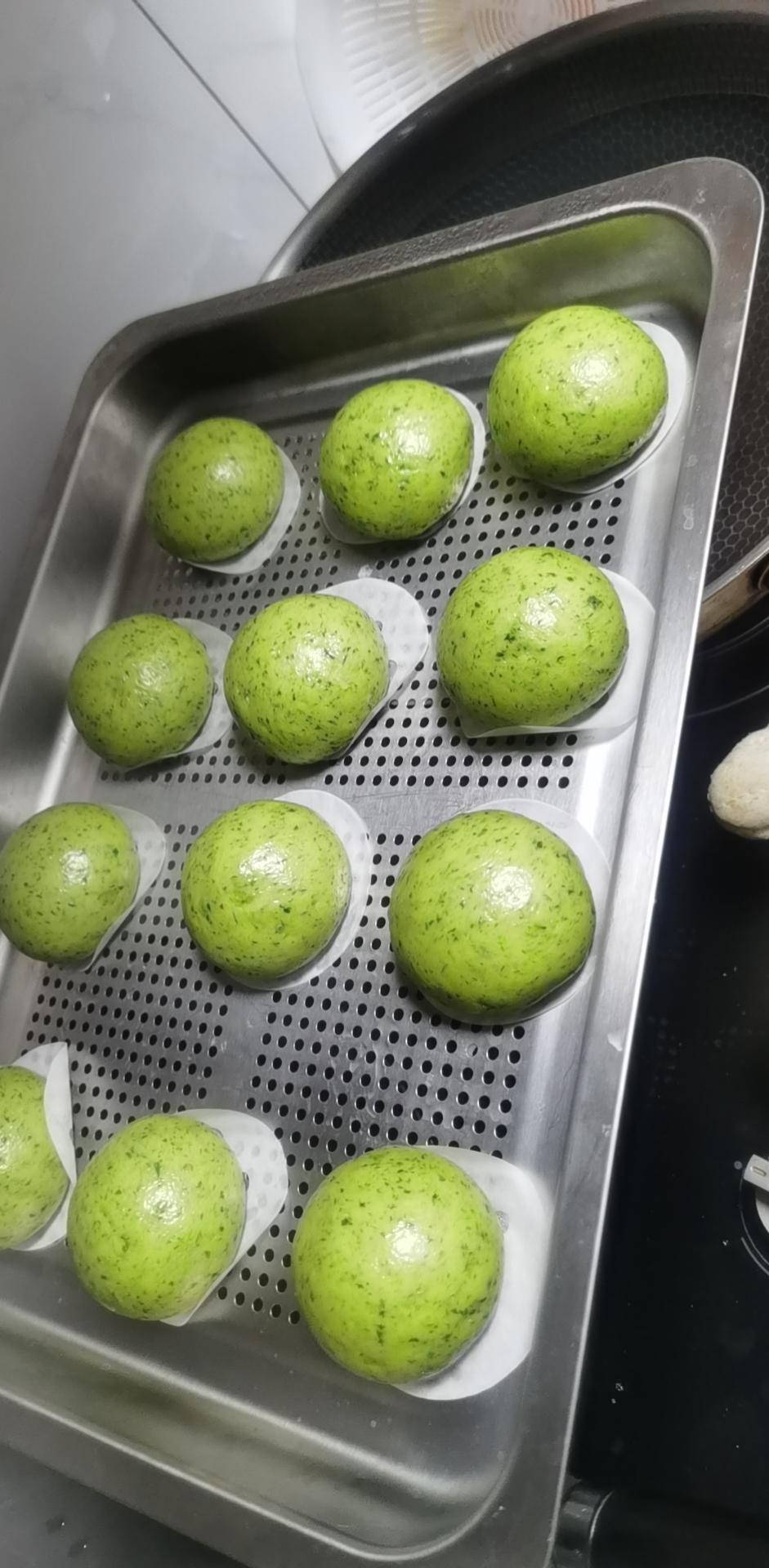 菠菜汁加了它 馒头颜色翠绿不变色 附细节视频详解