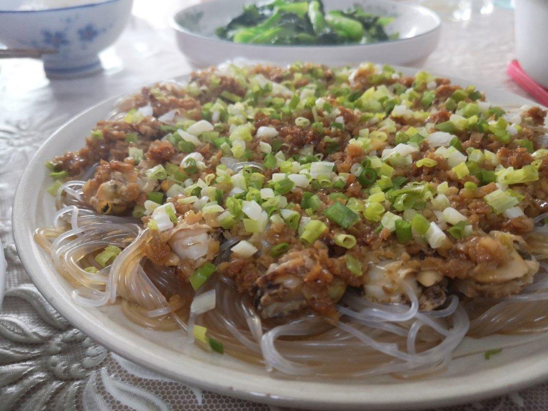 蒜蓉扇贝肉蒸粉丝