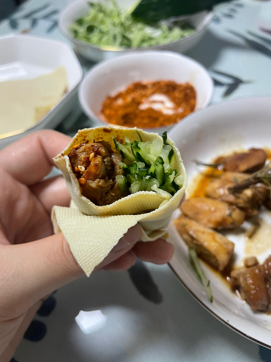 简单易做的香煎黑椒鸡排 柠檬鸡腿肉做法