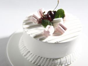 生日蛋糕裱花的做法 步骤1