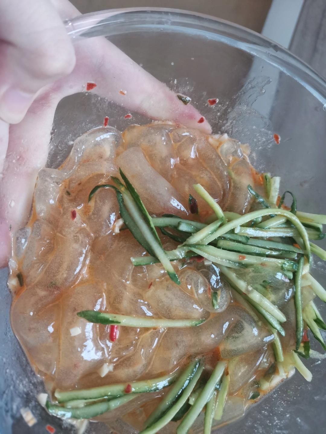 凉拌香辣麻酱拉皮👉解暑开胃，超有食欲