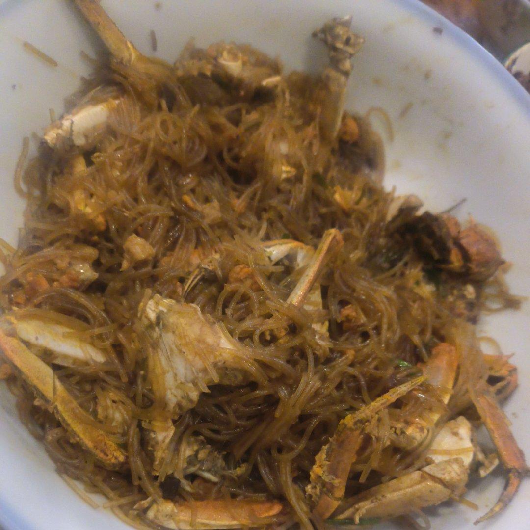 大闸蟹粉丝煲