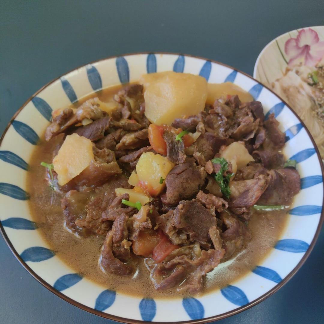 土豆炖牛肉