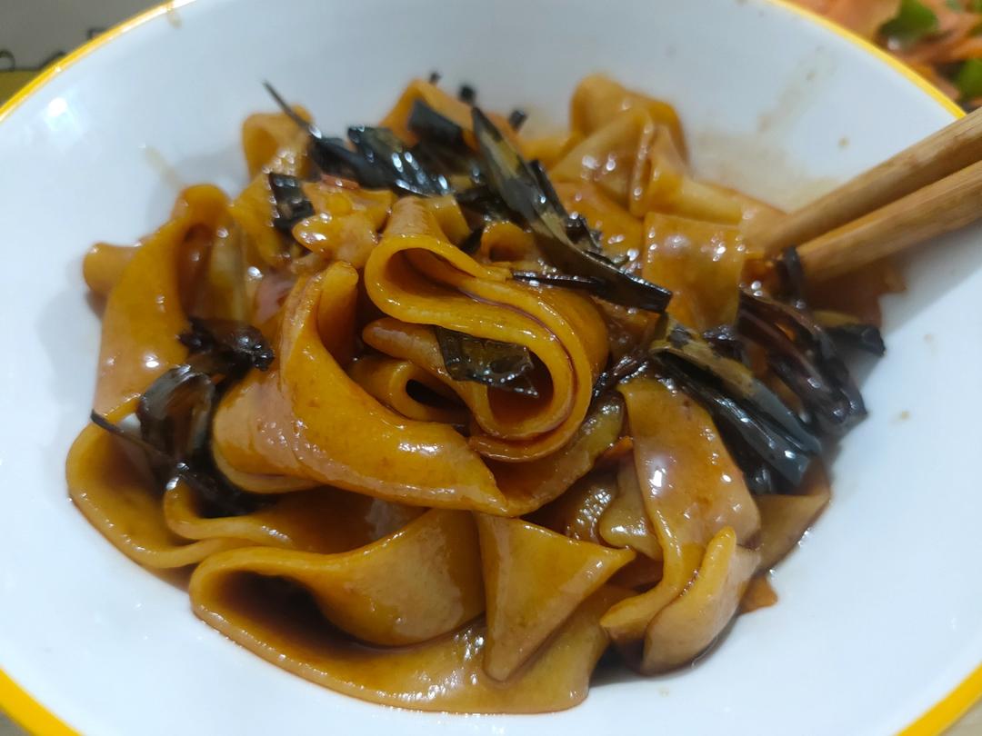 10分钟搞定的一碗葱油拌面