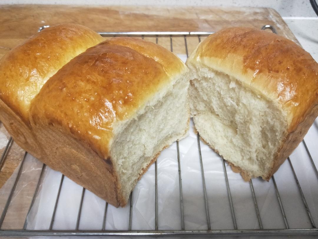 纯奶手撕吐司的做法 步骤1