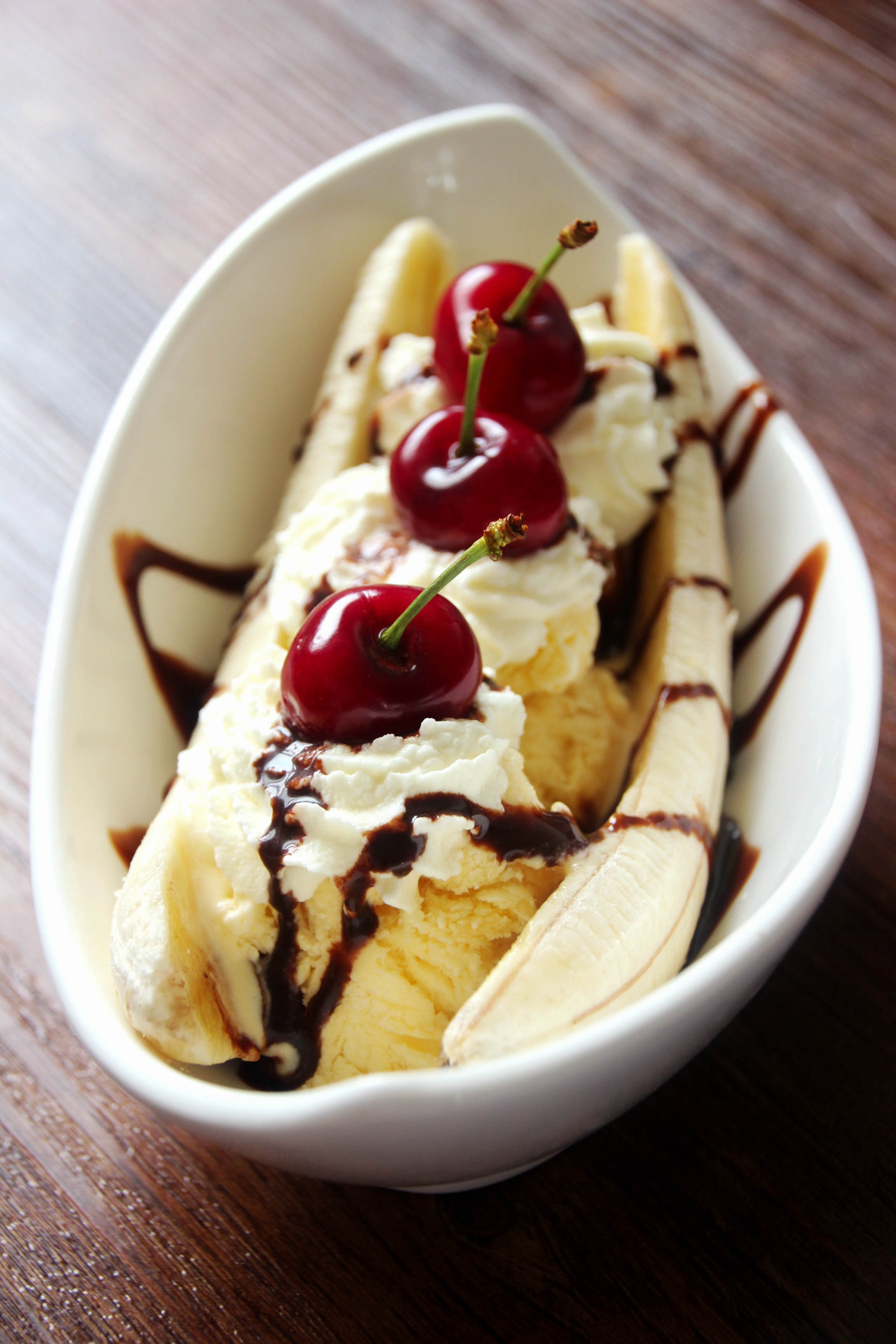 神经病出没做的banana split