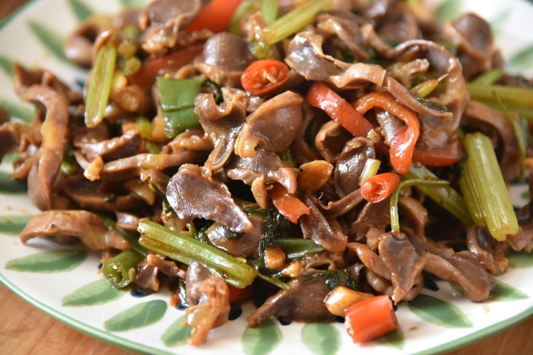 爆炒鸡胗