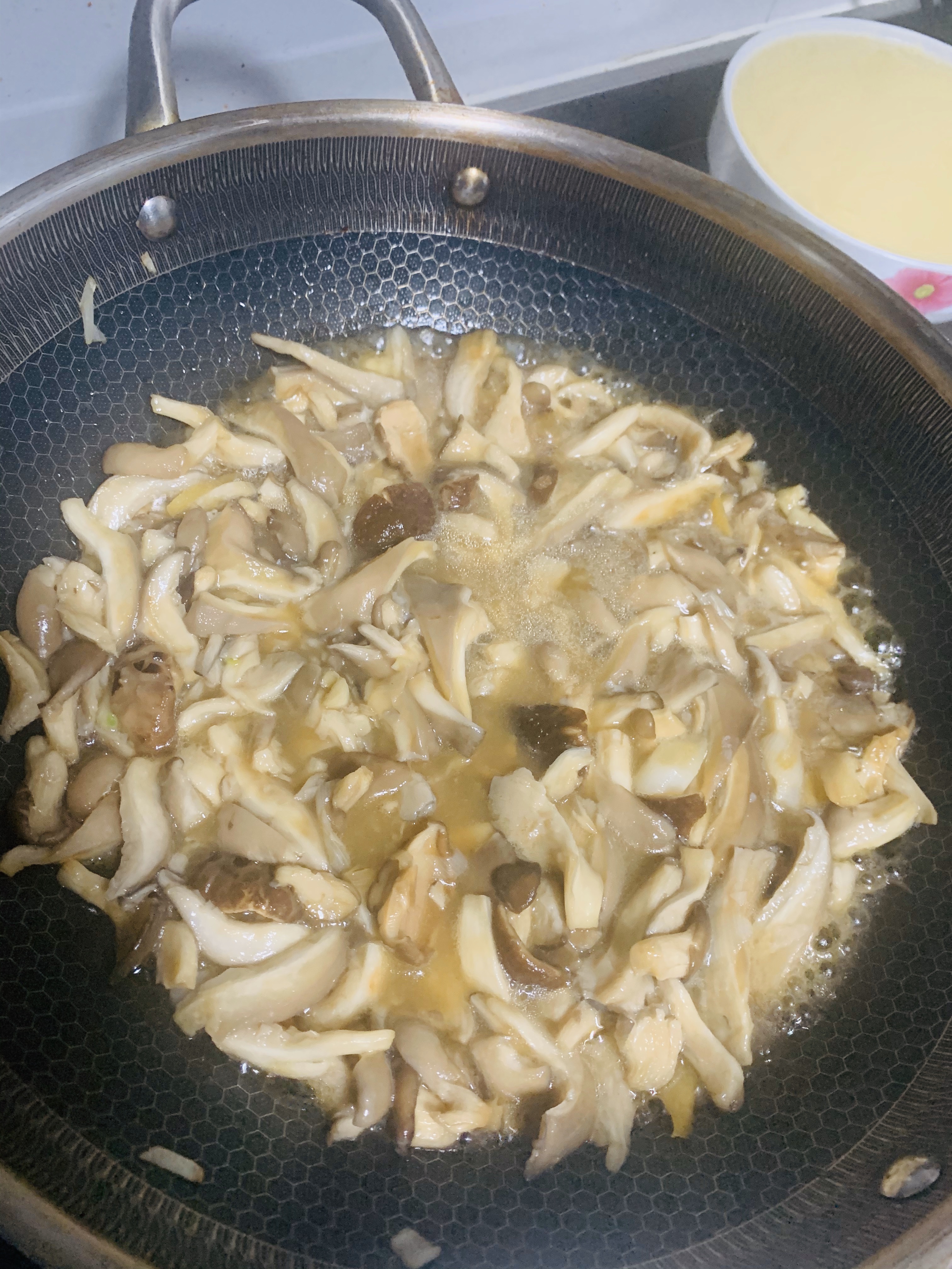 素炒平菇·小蘑菇的做法 步骤8