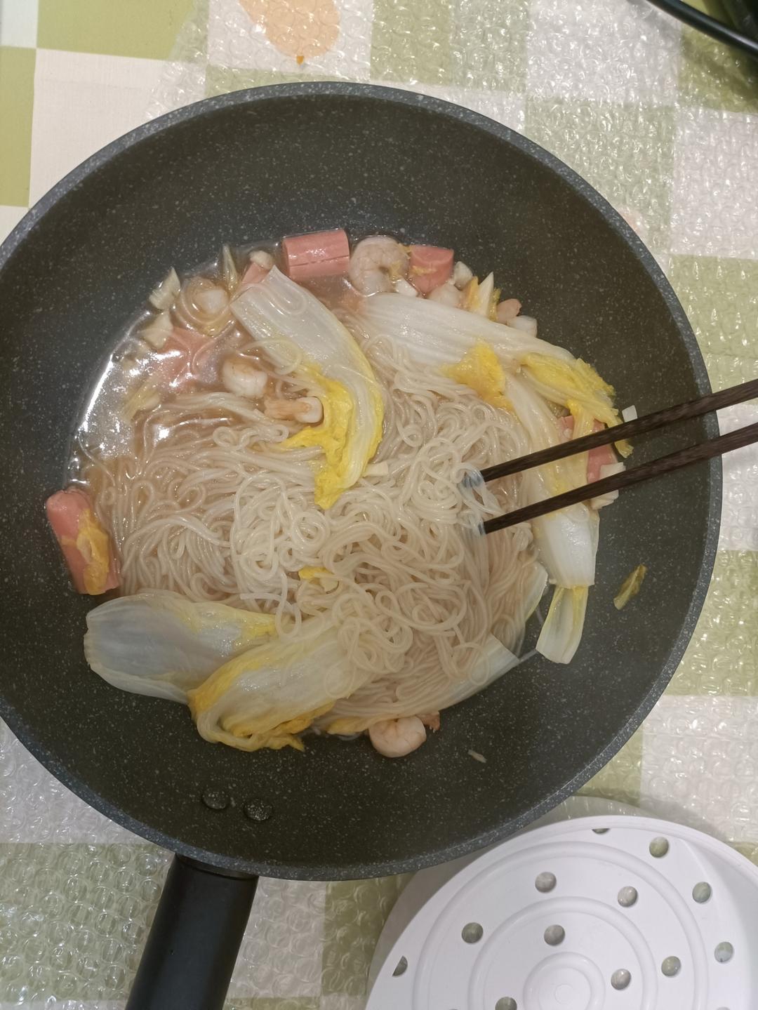 娃娃菜粉丝煲，低卡又鲜美
