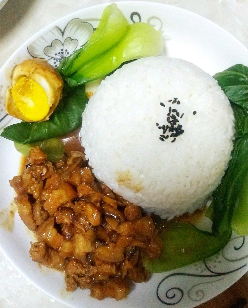 好吃到停不下来的卤肉饭