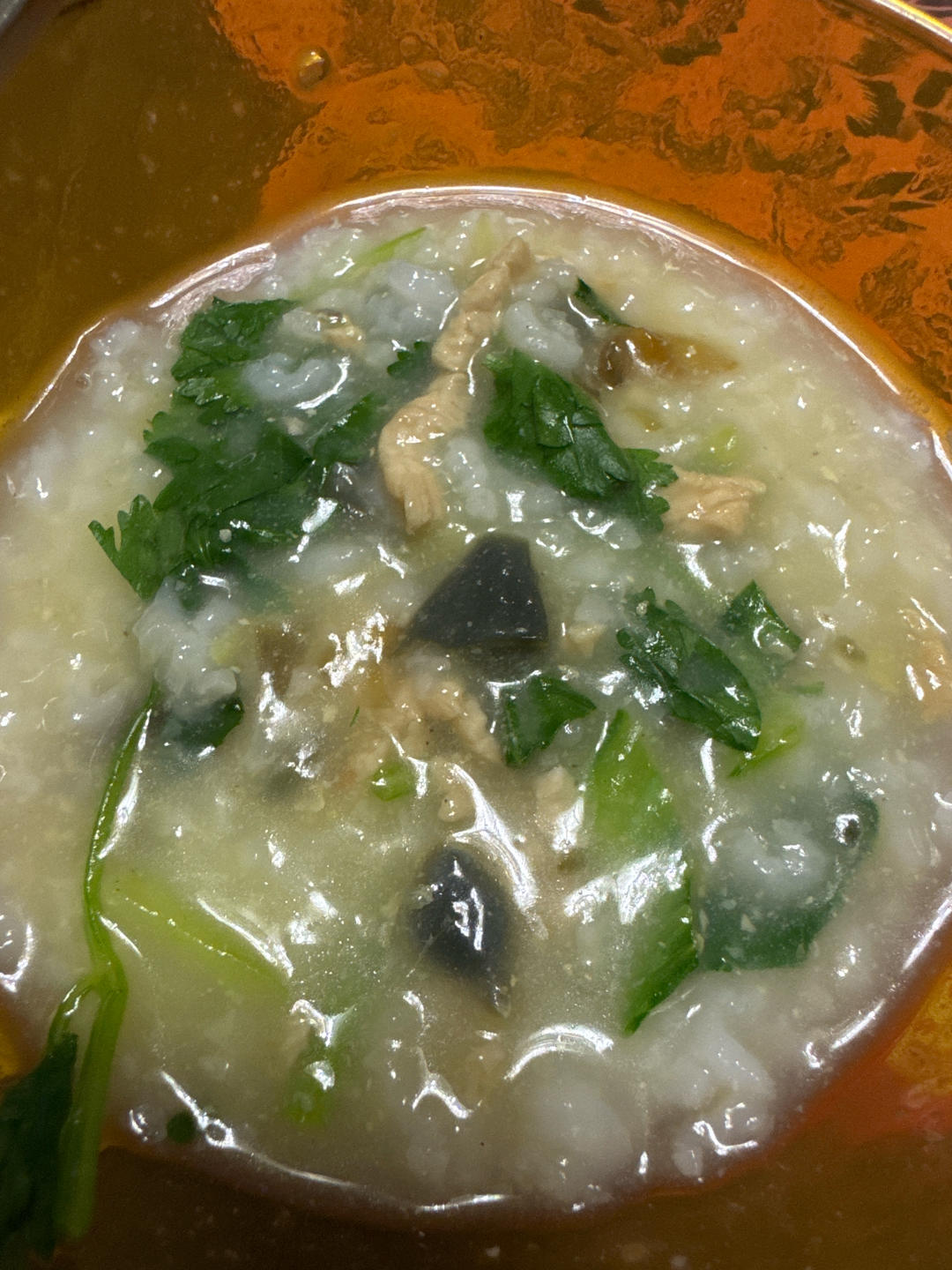 妈妈👩教我做的皮蛋瘦肉粥🥣简单快捷美味😋
