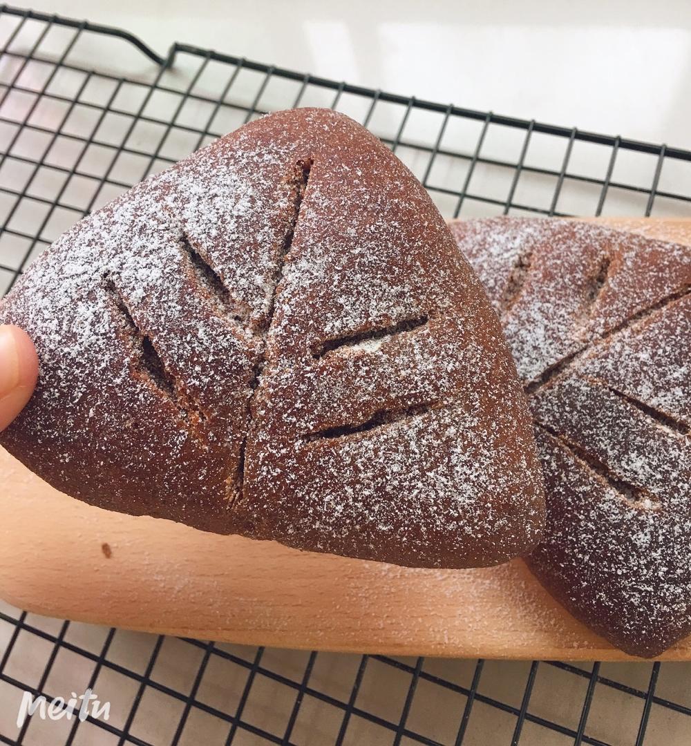 奶香黑芝麻糊面包（美味又补钙）