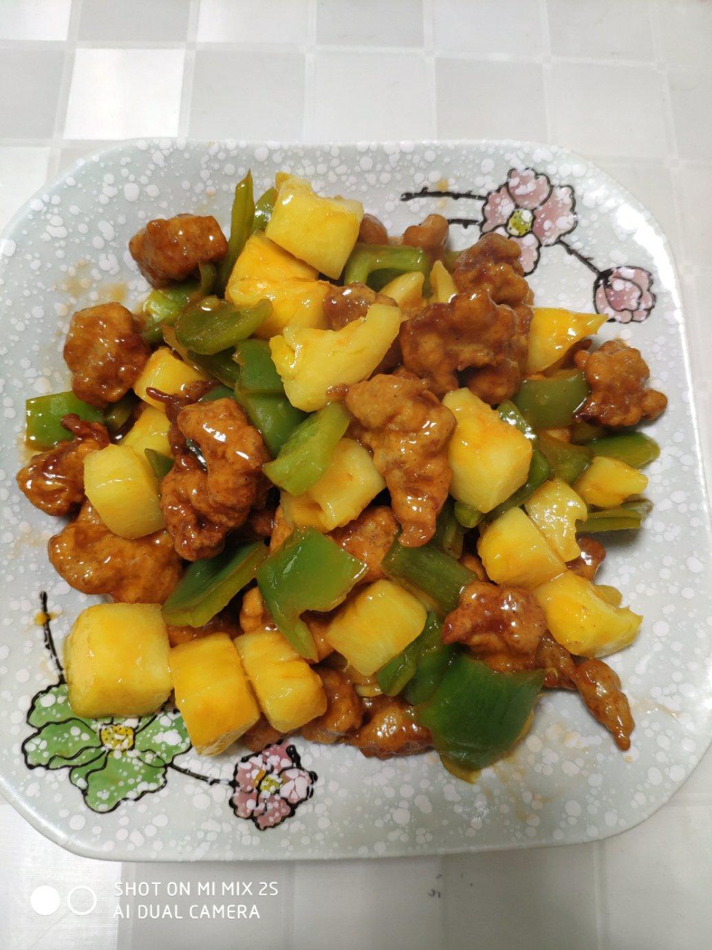 菠萝咕噜肉