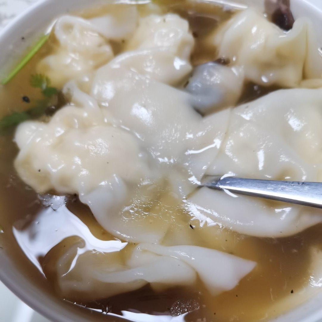 懒人小馄饨（减脂增肌的鸡胸肉金针菇玉米小云吞）内附快速云吞包法～