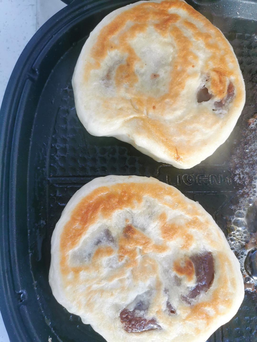 简单、不沾手的免揉隔夜发酵-宣软发面大饼（电饼铛-素食）